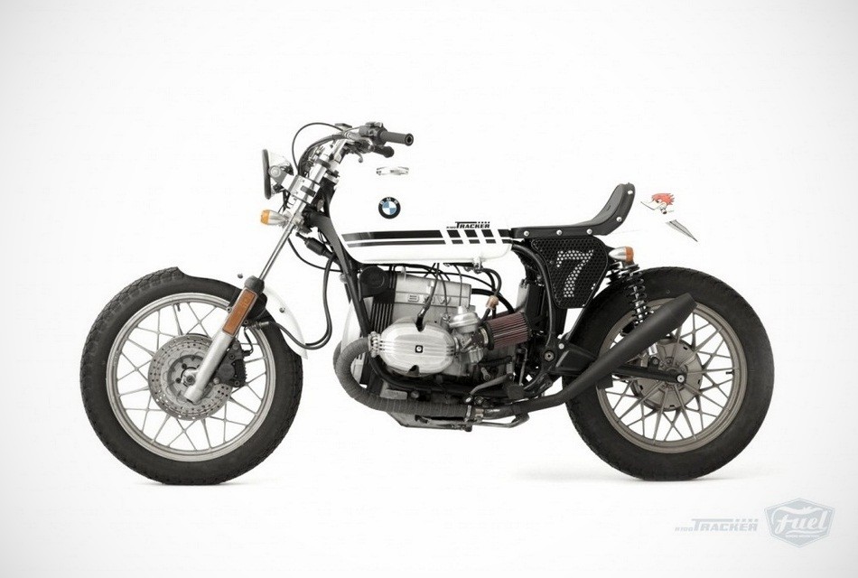 With new Dunlop K70 vintage tires and improved suspension BMW R100 RS has 
