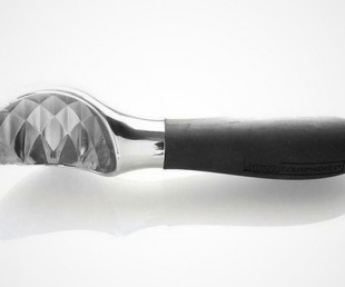 serrated ice cream scoop