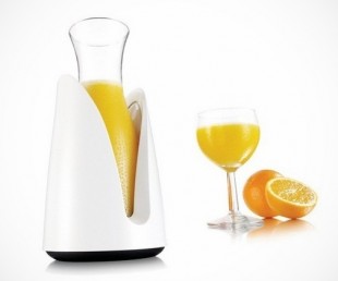 Rapid Ice Cooling Carafe