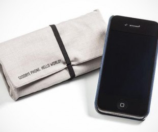 Blokket Signal Blocking Phone Pocket