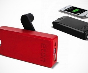 Eton Boost Turbine – Portable iPhone Charger