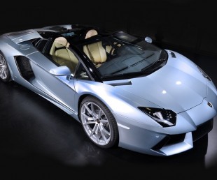 Lamborghini Aventador LP 700-4 Roadster (2)