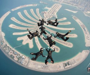 Skydiving in dubai 2012