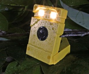 WakaWaka Light (3)