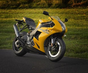 2014 Erik Buell Racing 1190RX (3)