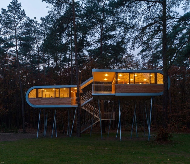 Buamruam – Treehouse in Belgium (1)