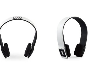 Rechargeable Bluetooth Headphone With Built-in Microphone