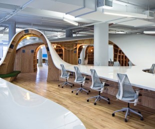 The Superdesk Comfortably Seats 125 People