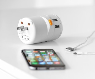 Twist an Ultra Portable Universal Adapter