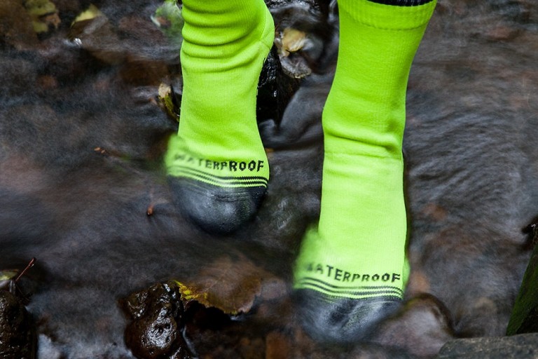 Crosspoint Waterproof Hi-Viz Crew Socks - Bonjourlife